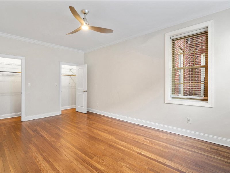 Gallery Photo 15
